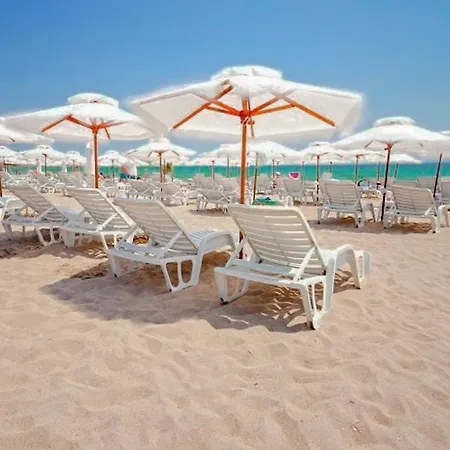 公寓 Boho 4 Pools 10min To The